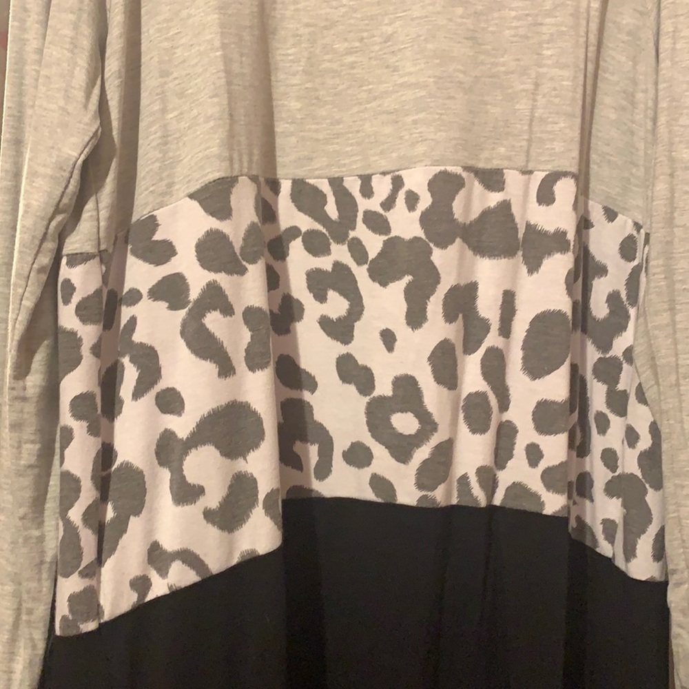 Asymmetrical leopard black white grey cardigan size M medium